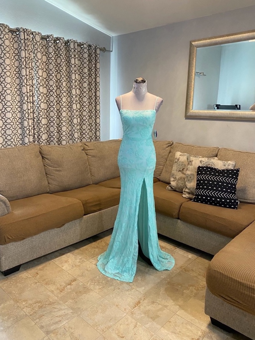 New Windsor Small Women  Mandy formal dress features all-over sequins w/ Slit